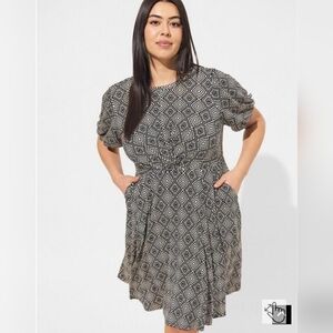 Torrid - Mini Super Soft Balloon Sleeve Aline Dress -size 0 (12)